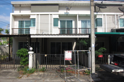 ทาวน์เฮ้าส์ 2 ชั้น หมู่บ้านสวนหลวงวิลล์ 5