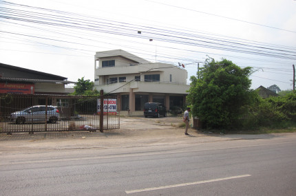 อาคารสำนักงาน ไลน์ เมเจอริตี้